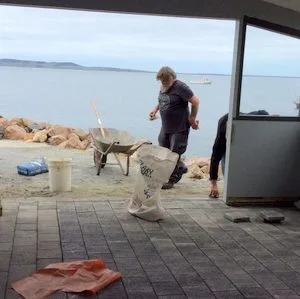 side entry verandah paving